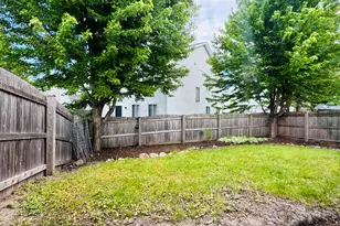 2760 Cedar Glade Dr, Naperville, IL 60564 - Photo 14