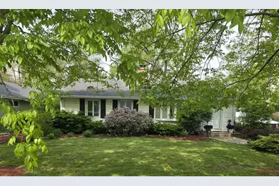 730 Skyline Drive, Barrington, IL 60010 - Photo 1