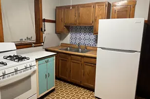5904 W Berteau Ave, Chicago, IL 60634 - Photo 10