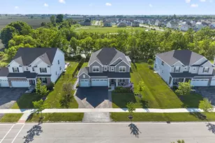 16230 S Lk Vw Rd, Plainfield, IL 60586 - Photo 2