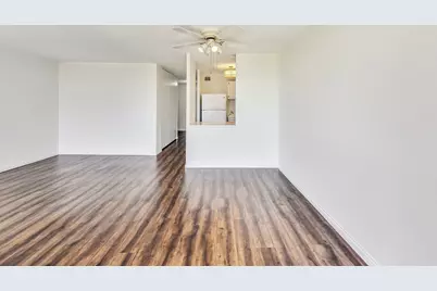 4343 N Clarendon Avenue #718, Chicago, IL 60613 - Photo 12