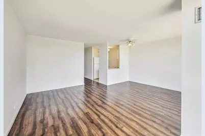 4343 N Clarendon Avenue #718, Chicago, IL 60613 - Photo 10