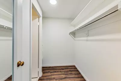 4343 N Clarendon Avenue #718, Chicago, IL 60613 - Photo 14