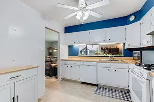 11240 Sycamore Ln, Palos Hills, IL 60465 - Photo 6