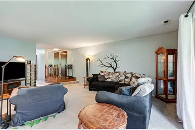 11240 Sycamore Lane #60D, Palos Hills, IL 60465 - Photo 4