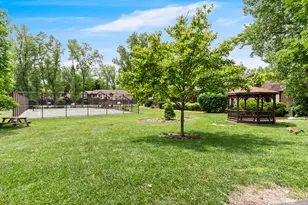 11240 Sycamore Ln, Palos Hills, IL 60465 - Photo 18