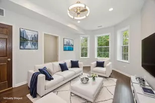 2008 W Addison St, Chicago, IL 60618 - Photo 2