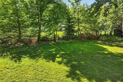 647 Sedgwick Drive, Libertyville, IL 60048 - Photo 42