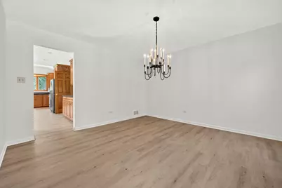 647 Sedgwick Drive, Libertyville, IL 60048 - Photo 10
