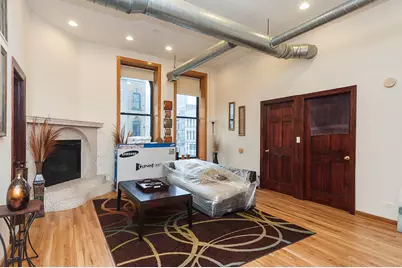 548 N Wells Street #3, Chicago, IL 60654 - Photo 2
