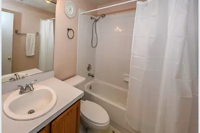 2208 Lake Ridge Drive #2208, Glendale Heights, IL 60139 - Photo 16