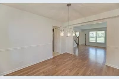 1446 Woodscreek Circle, Crystal Lake, IL 60014 - Photo 12