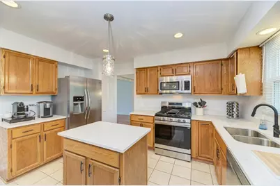 1446 Woodscreek Circle, Crystal Lake, IL 60014 - Photo 16
