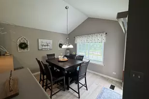 2506 Hatfield Ct, Elgin, IL 60123 - Photo 8