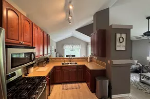2506 Hatfield Ct, Elgin, IL 60123 - Photo 4