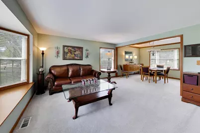 524 Edinburgh Lane, West Dundee, IL 60118 - Photo 2