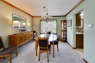 524 Edinburgh Ln, West Dundee, IL 60118 - Photo 4