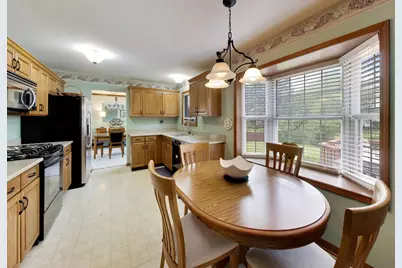 524 Edinburgh Lane, West Dundee, IL 60118 - Photo 8