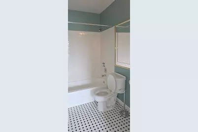 422 N Lake Shore Drive #422, Palatine, IL 60067 - Photo 6