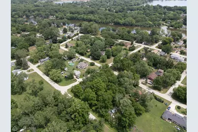000 Carmen Avenue, McHenry, IL 60050 - Photo 4