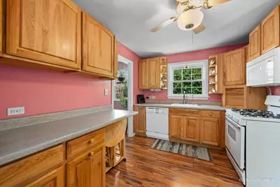 3201 Kemman Avenue, Brookfield, IL 60513 - Photo 10