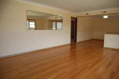 8755 S Fairfield Avenue, Evergreen Park, IL 60805 - Photo 4