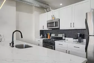 2323 W Pershing Rd, Chicago, IL 60609 - Photo 8