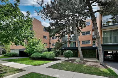 333 S East Avenue #202, Oak Park, IL 60302 - Photo 1