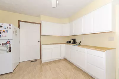 1702 S Plum Street, Pontiac, IL 61764 - Photo 10