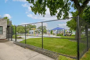 813 Circle Ave, Forest Park, IL 60130 - Photo 32