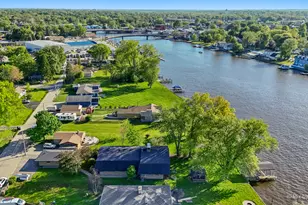 1423 N River Rd, McHenry, IL 60051 - Photo 16