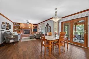 731 Jamestowne Rd, Sleepy Hollow, IL 60118 - Photo 6