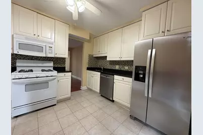 3021 Highland Avenue, Wilmette, IL 60091 - Photo 2