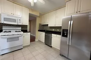 3021 Highland Ave, Wilmette, IL 60091 - Photo 2