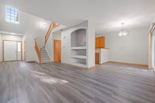 2247 Stoughton Dr, Aurora, IL 60502 - Photo 6