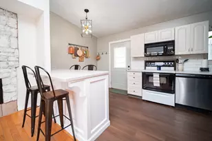 1119 Evans Ave, Machesney Park, IL 61115 - Photo 6