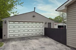1119 Evans Ave, Machesney Park, IL 61115 - Photo 24