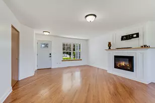 6413 Silver Ridge Dr, Plainfield, IL 60586 - Photo 4