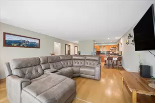 5400 Carriageway Dr, Rolling Meadows, IL 60008 - Photo 6
