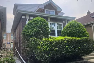 2823 N 76th Ct, Elmwood Park, IL 60707 - Photo 2