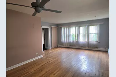 2823 N 76th Court, Elmwood Park, IL 60707 - Photo 4