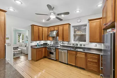 4024 N Bell Avenue, Chicago, IL 60618 - Photo 10
