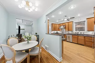 4024 N Bell Ave, Chicago, IL 60618 - Photo 14