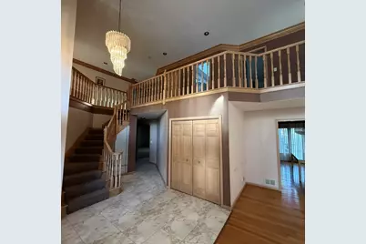 193 Rosedale Court, Bloomingdale, IL 60108 - Photo 2