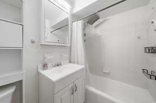 5740 Concord Ln, Clarendon Hills, IL 60514 - Photo 16