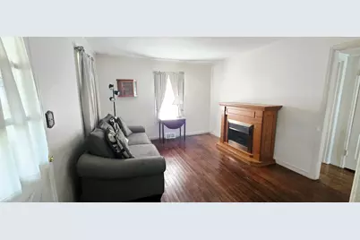 1921 Kelly Avenue, Crest Hill, IL 60403 - Photo 2