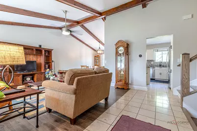 333 Killdeer Road, Bloomingdale, IL 60108 - Photo 6