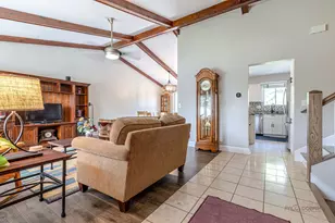 333 Killdeer Rd, Bloomingdale, IL 60108 - Photo 6