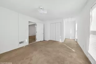 9518 S 53rd Ave, Oak Lawn, IL 60453 - Photo 10