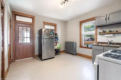 4146 N Marmora Avenue, Chicago, IL 60634 - Photo 8